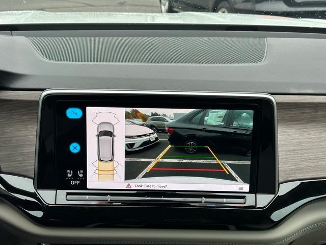 new 2026 Volkswagen Atlas car, priced at $48,890