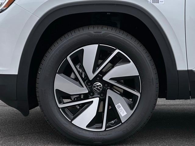 new 2026 Volkswagen Atlas car, priced at $48,890