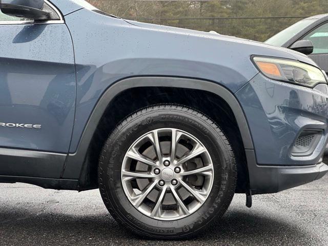 used 2019 Jeep Cherokee car, priced at $16,491