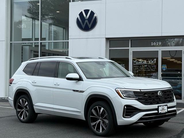 new 2026 Volkswagen Atlas car, priced at $57,416