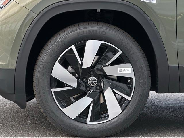 new 2026 Volkswagen Atlas Cross Sport car, priced at $48,151