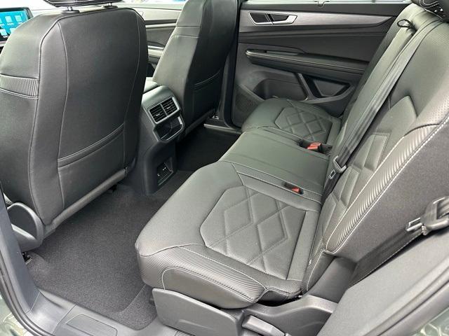 new 2026 Volkswagen Atlas Cross Sport car, priced at $48,151