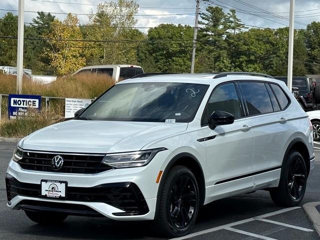 new 2024 Volkswagen Tiguan car, priced at $32,664