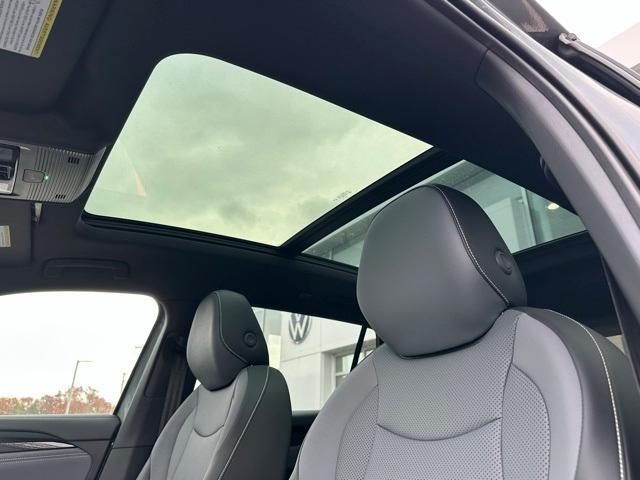 new 2025 Volkswagen Tiguan car, priced at $35,490