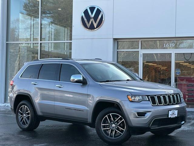 used 2017 Jeep Grand Cherokee car, priced at $17,154