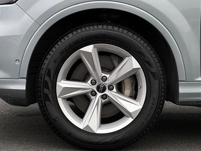 used 2023 Audi Q7 car, priced at $38,990