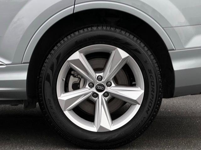 used 2023 Audi Q7 car, priced at $38,990