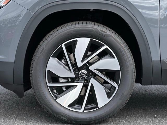 new 2026 Volkswagen Atlas car, priced at $46,447