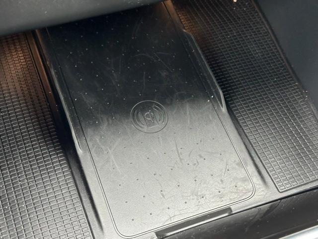 used 2025 Volvo XC40 car, priced at $35,672