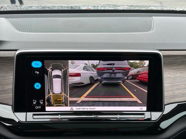 new 2025 Volkswagen Atlas car, priced at $51,146