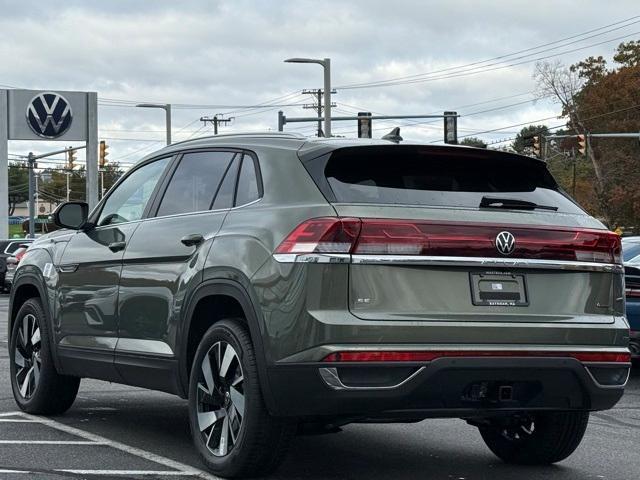 new 2026 Volkswagen Atlas Cross Sport car, priced at $45,394