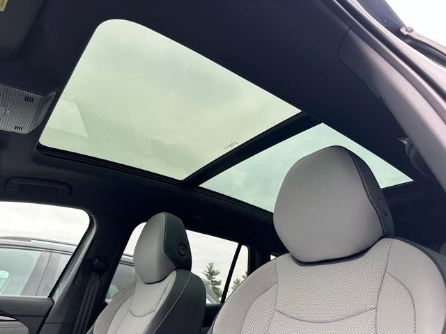 new 2025 Volkswagen Tiguan car, priced at $35,454