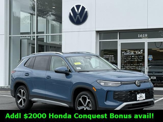 new 2025 Volkswagen Tiguan car, priced at $33,990