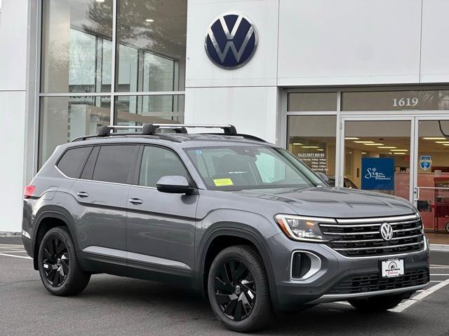 new 2024 Volkswagen Atlas car, priced at $39,775