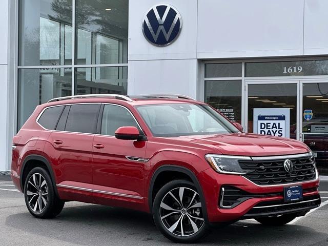 used 2024 Volkswagen Atlas car, priced at $44,491