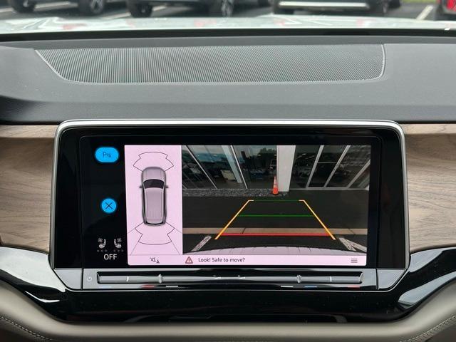 new 2026 Volkswagen Atlas car, priced at $45,415