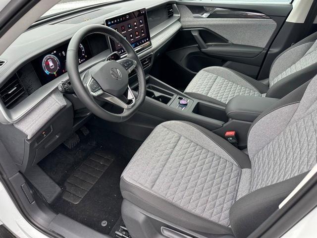 new 2025 Volkswagen Tiguan car, priced at $31,520