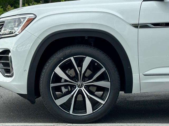 new 2026 Volkswagen Atlas car, priced at $54,716