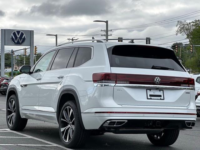 new 2026 Volkswagen Atlas car, priced at $54,716