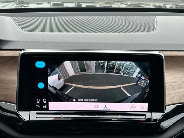 new 2026 Volkswagen Atlas car, priced at $41,041