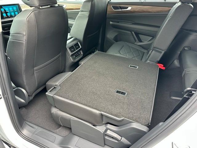 new 2026 Volkswagen Atlas car, priced at $45,915