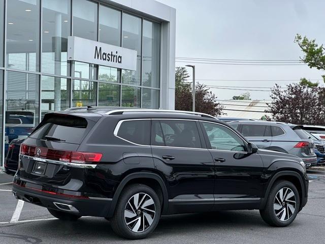 new 2025 Volkswagen Atlas car, priced at $46,747