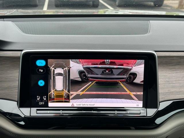 new 2026 Volkswagen Atlas car, priced at $53,681