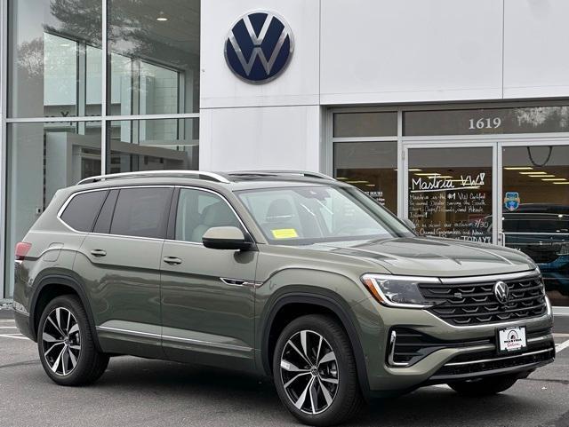 new 2026 Volkswagen Atlas car, priced at $53,681