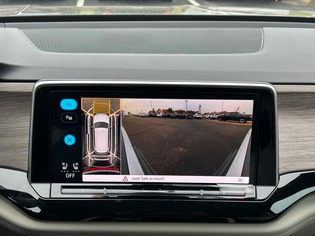 new 2026 Volkswagen Atlas car, priced at $53,681