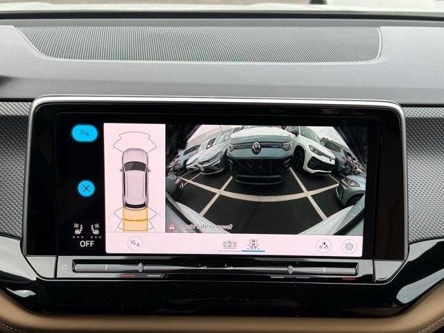 new 2026 Volkswagen Atlas Cross Sport car, priced at $50,542