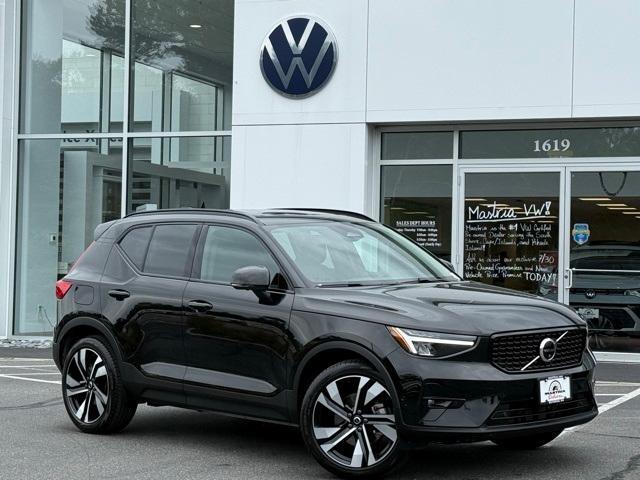 used 2025 Volvo XC40 car, priced at $35,392