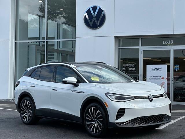 new 2024 Volkswagen ID.4 car, priced at $40,942