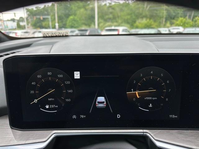 used 2025 Kia Sorento car, priced at $43,891