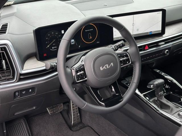 used 2025 Kia Sorento car, priced at $43,891