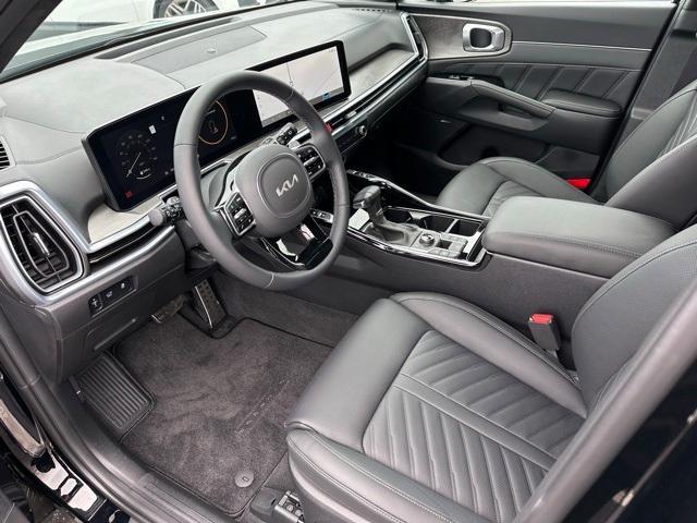 used 2025 Kia Sorento car, priced at $43,891