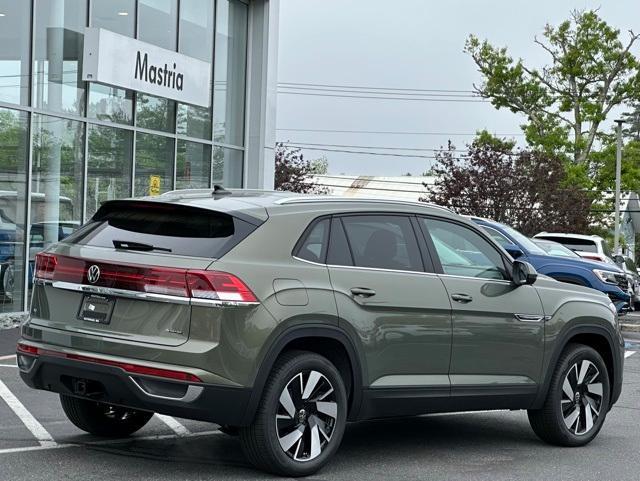 new 2025 Volkswagen Atlas Cross Sport car, priced at $44,189