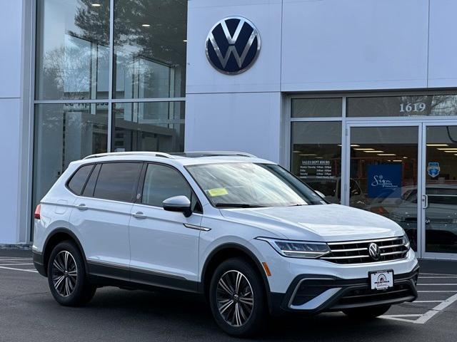 new 2024 Volkswagen Tiguan car, priced at $30,571