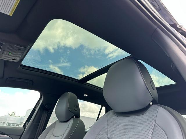 new 2025 Volkswagen Tiguan car, priced at $35,590