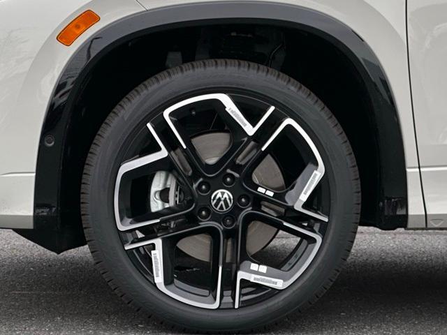 new 2026 Volkswagen Tiguan car, priced at $44,736