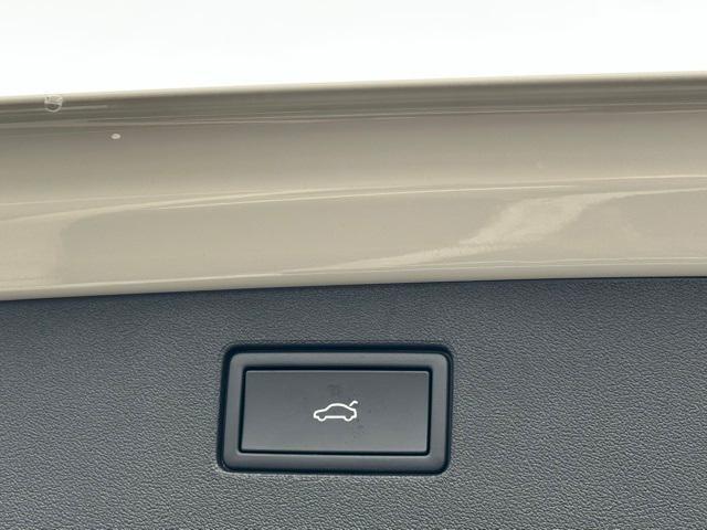 new 2026 Volkswagen Tiguan car, priced at $44,736