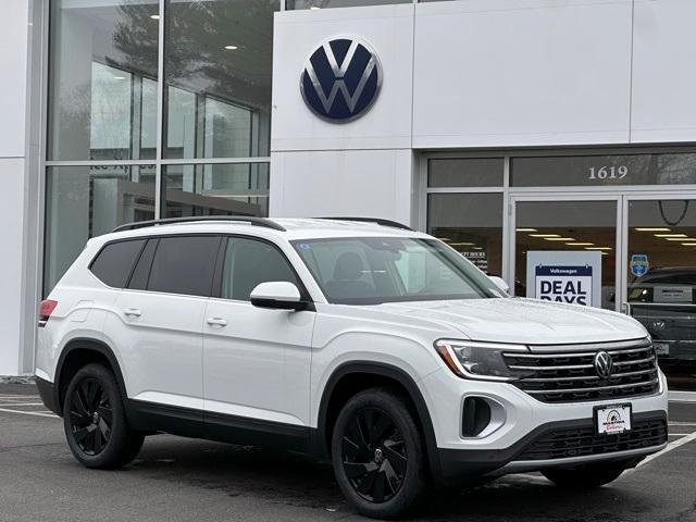 new 2025 Volkswagen Atlas car, priced at $47,113