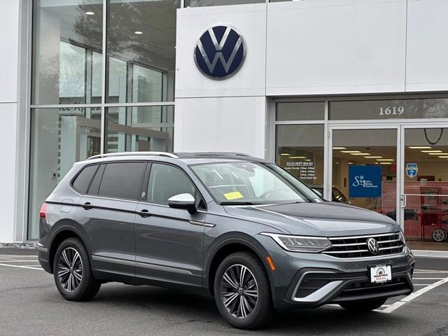 new 2024 Volkswagen Tiguan car, priced at $29,991