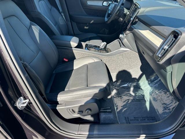 used 2025 Volvo XC40 car, priced at $34,982