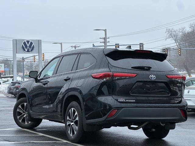 used 2022 Toyota Highlander Hybrid car, priced at $30,590