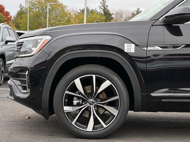 new 2026 Volkswagen Atlas car, priced at $53,681