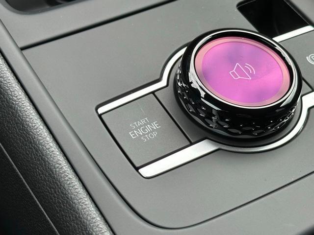 new 2025 Volkswagen Tiguan car, priced at $35,567