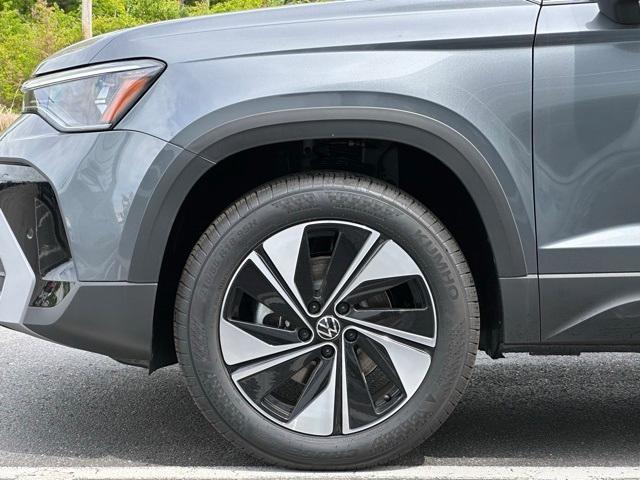 new 2025 Volkswagen Taos car, priced at $30,781