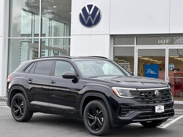 new 2025 Volkswagen Atlas Cross Sport car, priced at $48,155