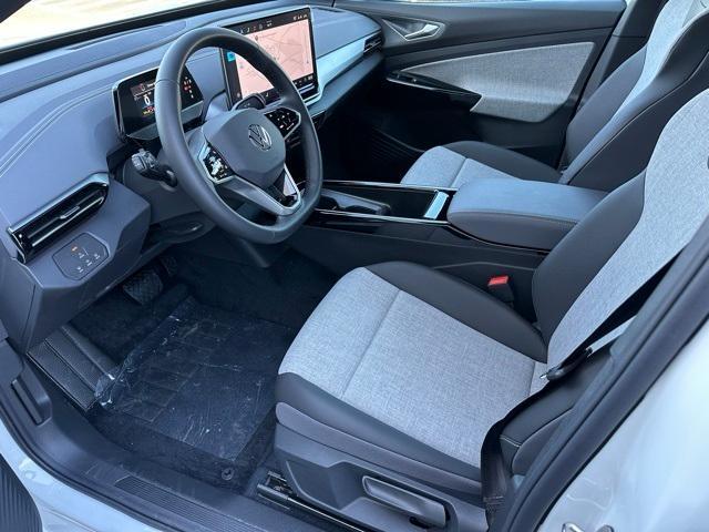 new 2025 Volkswagen ID.4 car, priced at $44,579