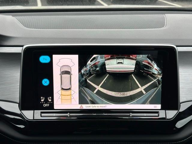 new 2026 Volkswagen Atlas Cross Sport car, priced at $44,874